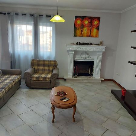 Appartement Manka' S Place à Tirana Extérieur photo